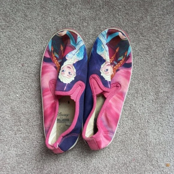 shoes - Picture 2 of 2